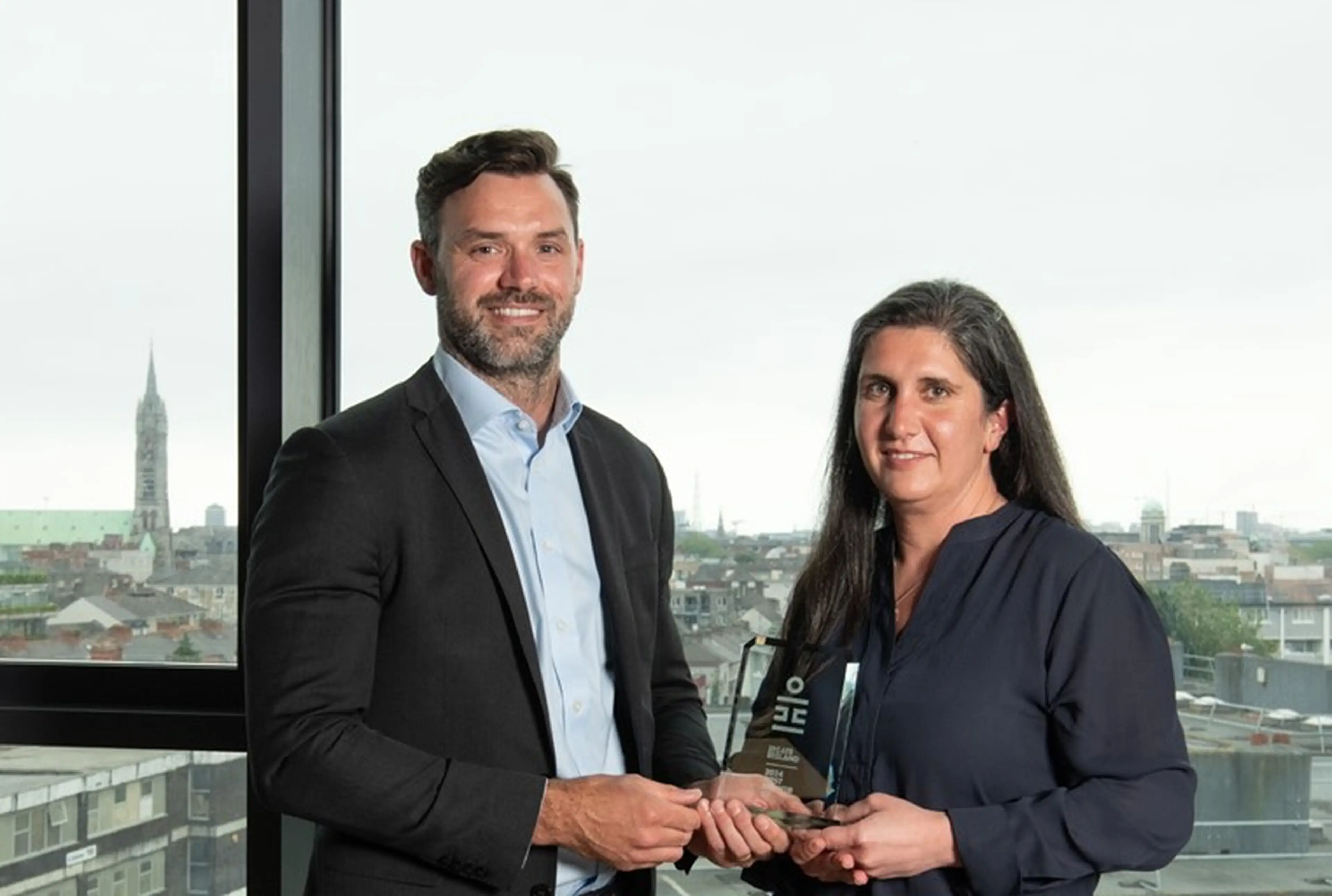 Pictured left to right is: Niall Morris, Key Capital with first runner-up Neuropause Medical led by Dr Maria Galve Villa of University College Galway.